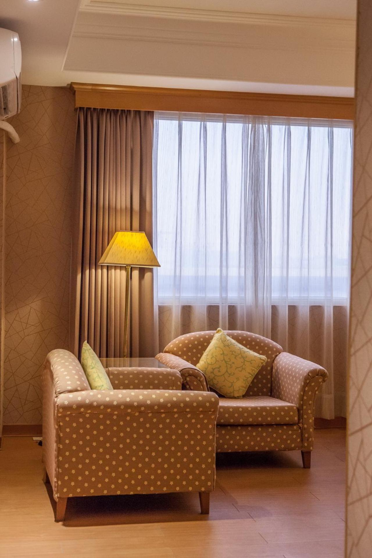 European Castle歐堡商務汽車旅館有限公司 Xinying Habitación foto
